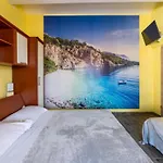 Ribarevi - Three Bedroom With Terrace And Sea View