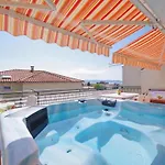 Ribarevi - Three Bedroom With Terrace And Sea View 아파트