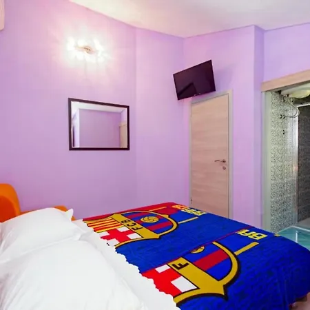 Ribarevi - Three Bedroom With Terrace And Sea View 아파트 마카르스카